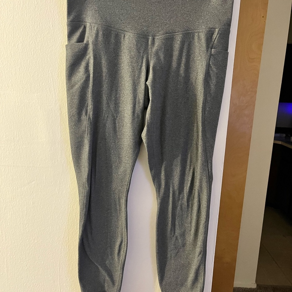 Gray pocket Leggings